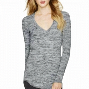 WILFRID FREE GREY ARITZIA V NECK SLIT BACK TOP - Size Large